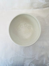 Load image into Gallery viewer, Small Bowl: (White with Four Daisies)