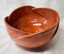 Load image into Gallery viewer, Medium Bowl: (Peach-Colored on Speckled Clay with 4 Scalloped Edges)