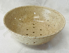 Load image into Gallery viewer, Berry Bowl/Colander: (Off White on Speckled Clay)
