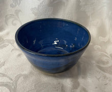 Load image into Gallery viewer, Medium Bowl: (Azure Blue on Tri-Colored Clay)