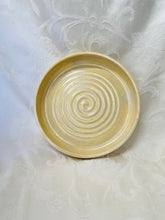 Load image into Gallery viewer, Platter (Yellow/Gray with a Center Spiral)
