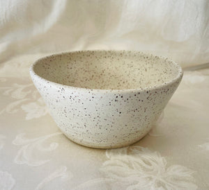 Medium Bowl:  (White on Speckled Clay with Five Flowers)