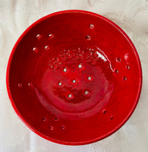 Load image into Gallery viewer, Berry Bowl/Colander:  (Small Speckled Red with Four Flowers)
