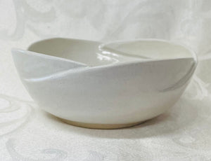 Medium Bowl:  (White with Scalloped Edges)