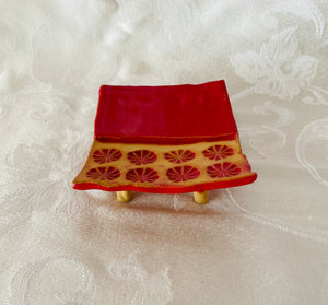 Sponge, Jewelry, Business Card Stand/Soap Dish/Tea Bag Rest  (Red with 8 Pinwheels)